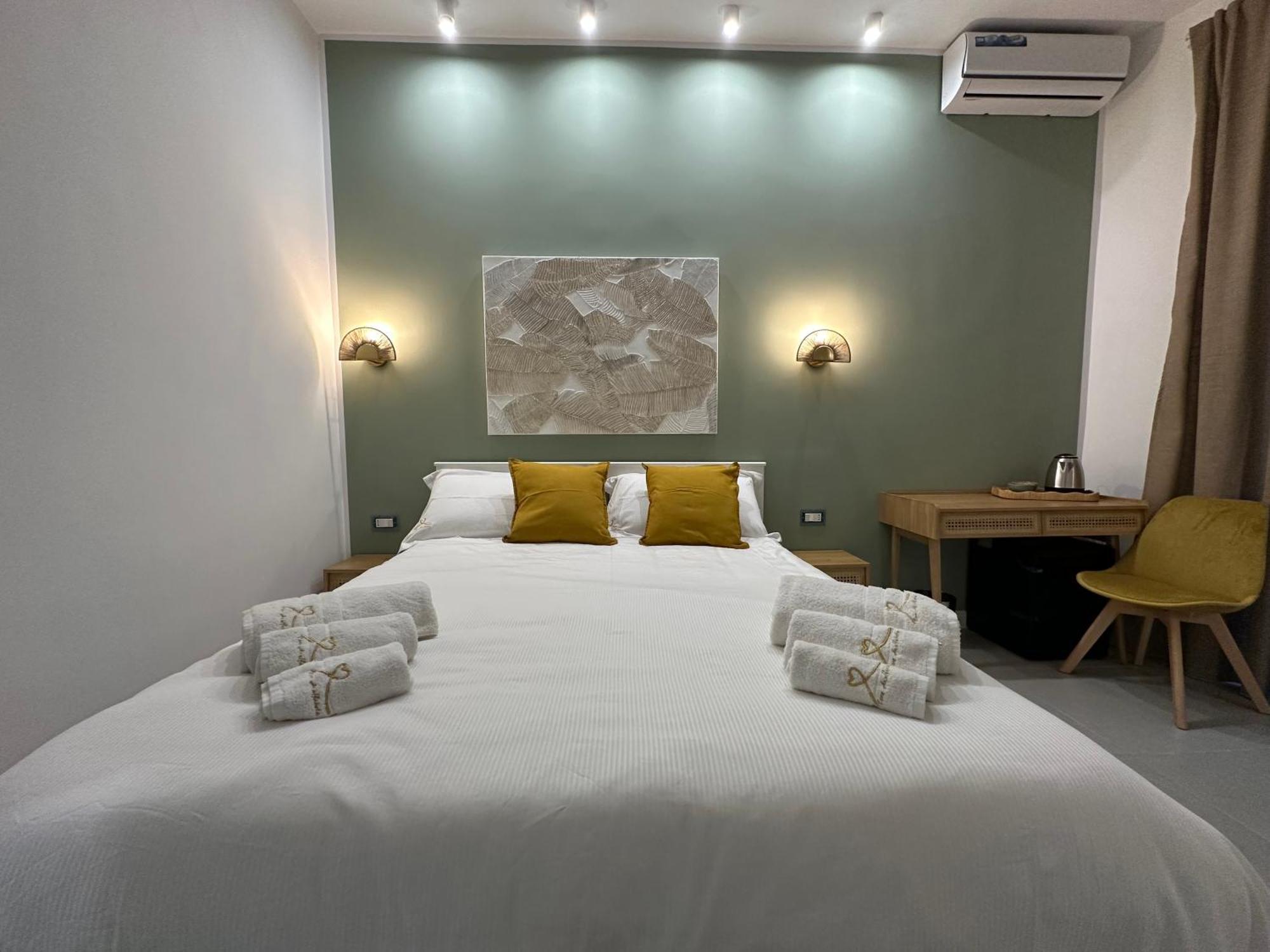 Core Analfabeta Bed & Breakfast Naples